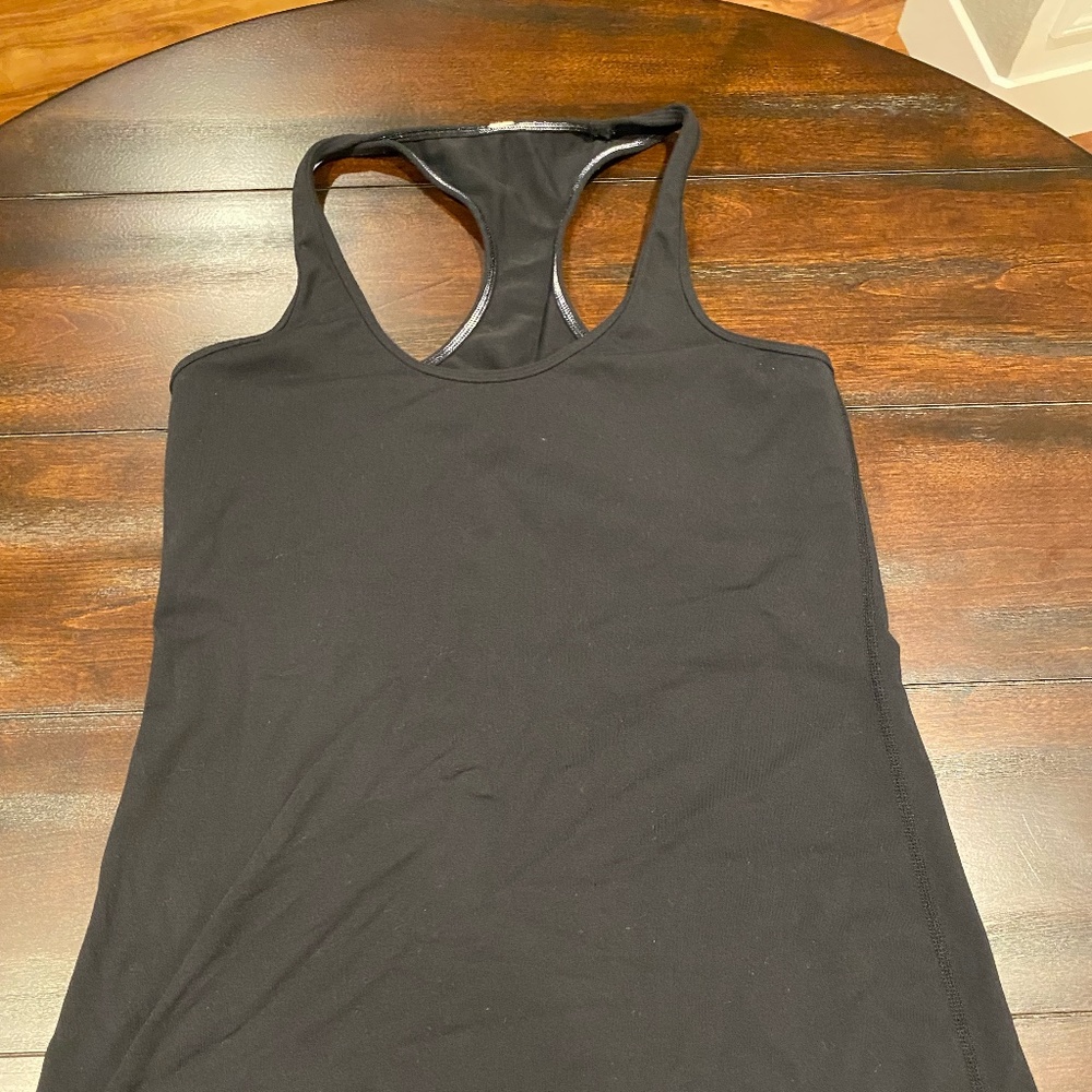 Black Lululemon Tank-Top